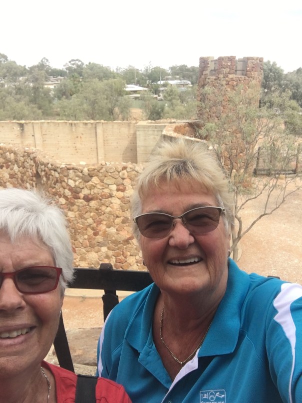 Amigos Castle Lightning Ridge 